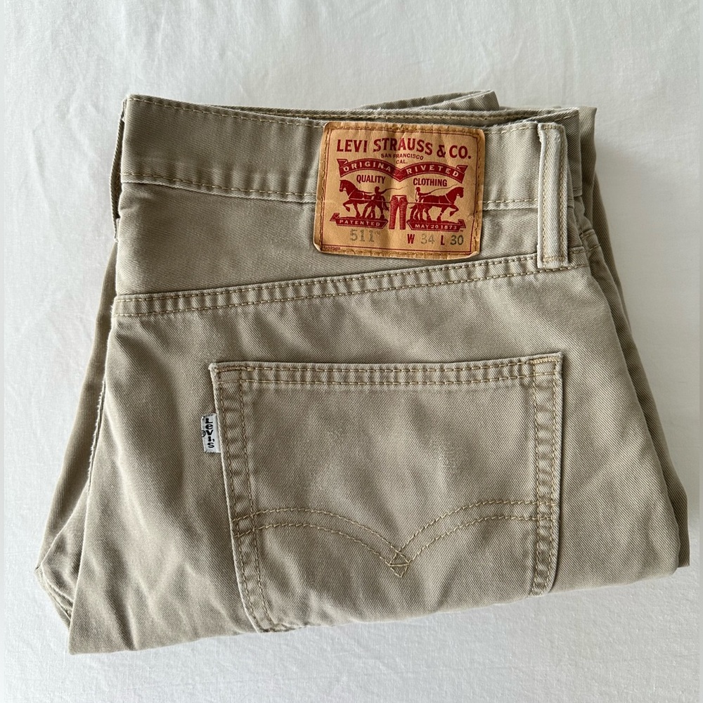 {Levi’s} Men’s 511 Khaki Pants